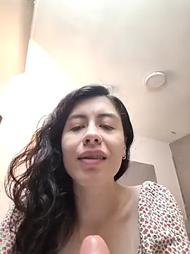 Snapshot of JaneLondon chatting on May 11, 4:04 pm JaneLondon online show from May 11, 4:04 pm