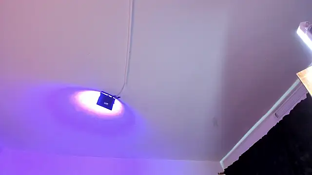 Amy Kiitty  online show from October 23, 12:37 pm