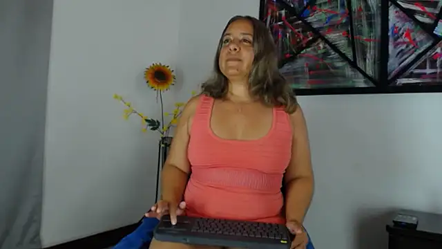 Iivana 19 online show from March 19, 8:32 pm