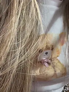 viviandaimond1 online show from October 6, 6:38 pm