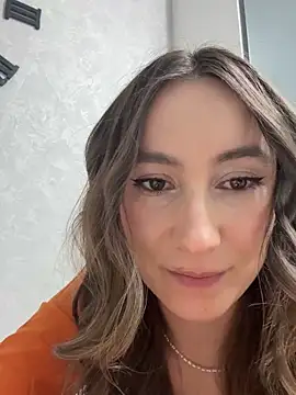 viviandaimond1 online show from March 3, 4:35 pm