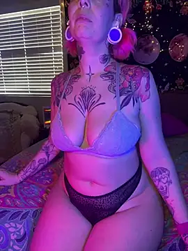 GoldieBakeman online show from February 4, 10:13 pm