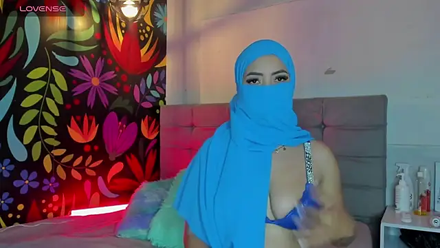 Sweet hot mia online show from March 14, 7:34 pm