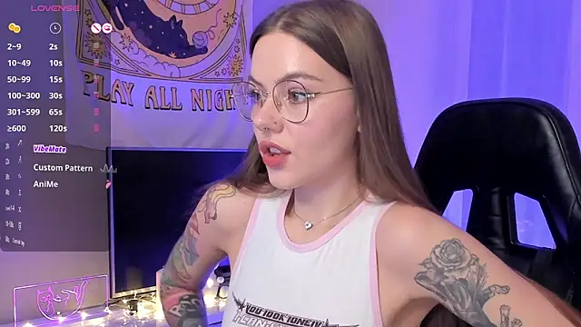 Marta May  online show from January 28, 7:53 pm