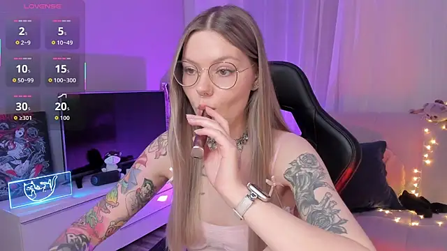 Marta May  online show from October 10, 5:23 pm