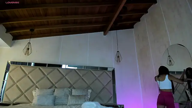 KatieNolan 1 online show from February 10, 3:21 pm