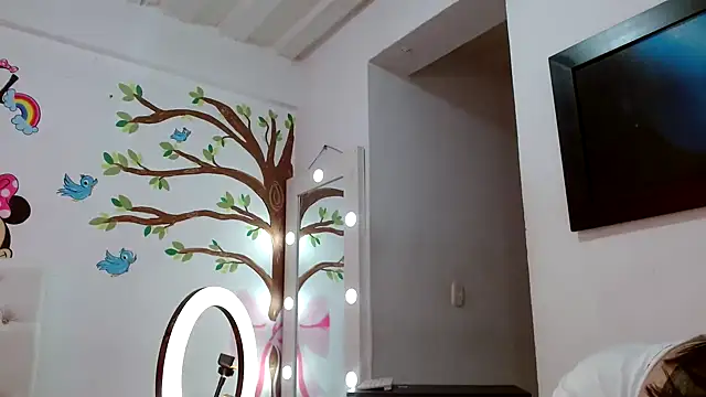 DulceTiits online show from March 3, 8:00 pm