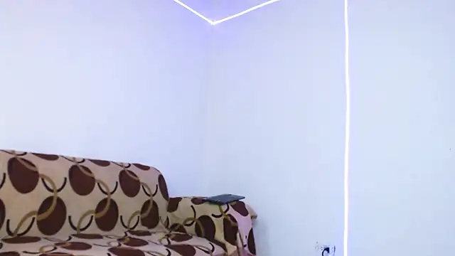  JaaconLeon  online show from January 26, 1:36 pm