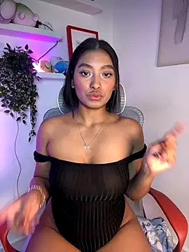 Isabella fasilier online show from September 21, 12:45 am