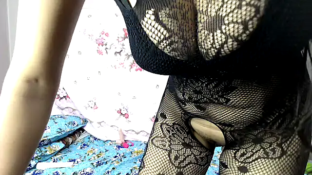 Snapshot of jenny-ki-bella chatting on January 9, 9:59 am jenny-ki-bella online show from January 9, 9:59 am