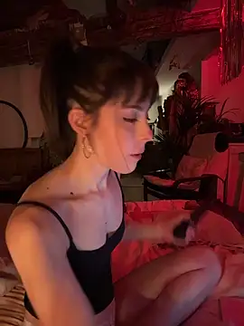 Snapshot of Angelene503 chatting on June 4, 8:59 pm Angelene503 online show from June 4, 8:59 pm