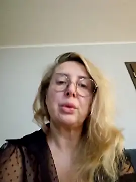 MariaRichi  online show from February 10, 7:45 am