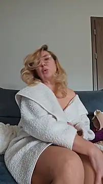 MariaRichi  online show from March 27, 7:25 am