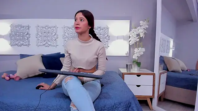 adelaa 11 online show from March 17, 12:57 pm