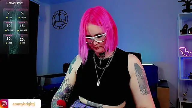 Emmybrightj  online show from February 1, 6:32 am