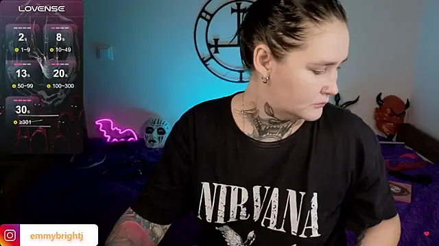 Emmybrightj  online show from December 4, 2:10 am