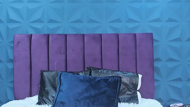 NicoleJonss online show from February 21, 3:34 am