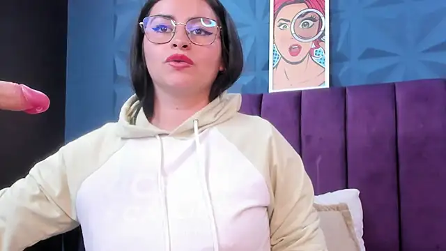 NicoleJonss online show from May 16, 12:29 am