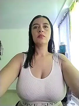 hailey85 online show from March 7, 6:38 pm