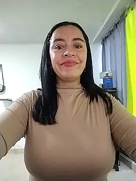 hailey85 online show from April 17, 9:51 pm