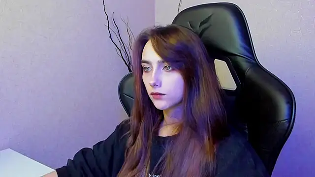 Snapshot of SilverDream chatting on December 24, 12:44 am SilverDream online show from December 24, 12:44 am