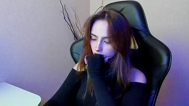 Snapshot of SilverDream chatting on January 9, 11:34 pm SilverDream online show from January 9, 11:34 pm