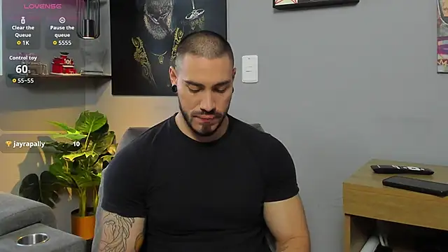 Giorgio-Leone online show from December 17, 10:38 pm