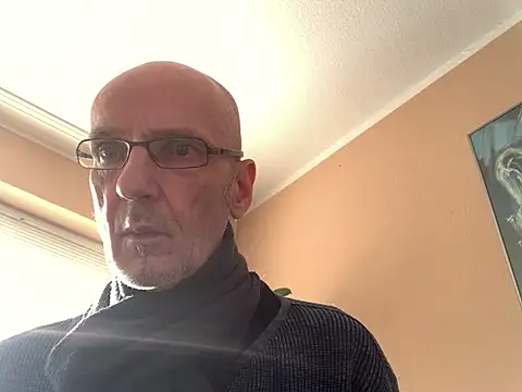 Snapshot of Bula94193 chatting on March 1, 3:27 pm Bula94193 online show from March 1, 3:27 pm