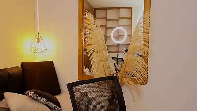 Hannah williams1 online show from January 17, 2:49 am