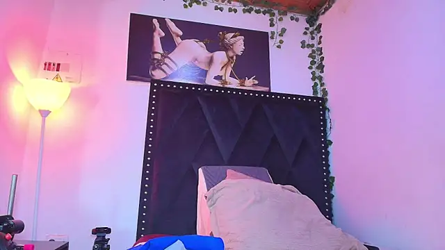 dafne queenn online show from November 22, 12:48 pm