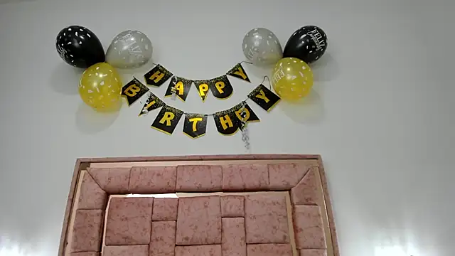 zoee lovv online show from December 21, 10:06 am