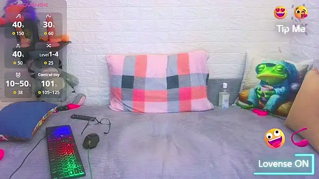 RedHousewife online show from February 28, 5:58 pm