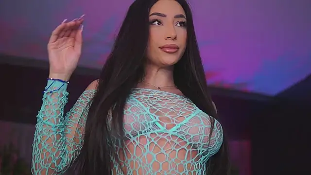 GinaValentinna online show from January 9, 7:48 pm