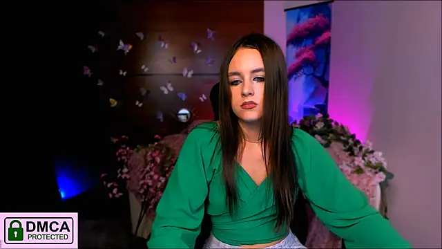 Snapshot of rozmary_ket chatting on December 6, 3:22 pm rozmary ket online show from December 6, 3:22 pm