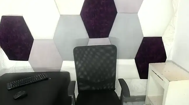 AbrahanBratz online show from December 3, 11:33 am