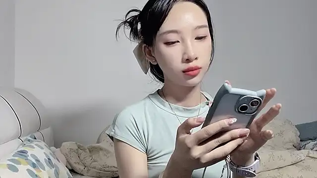 Lili-2 online show from June 30, 3:57 pm