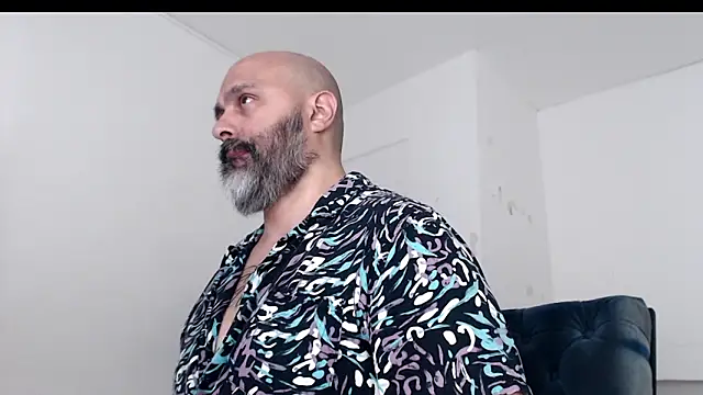 Snapshot of Gabriel_Harmant chatting on February 9, 2:32 pm Gabriel Harmant online show from February 9, 2:32 pm