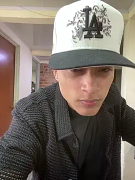 Snapshot of Edward_Milleer chatting on February 7, 2:54 pm Edward Milleer online show from February 7, 2:54 pm