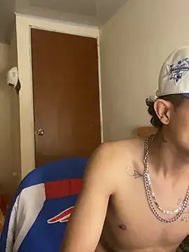 Snapshot of Edward_Milleer chatting on February 27, 4:45 am Edward Milleer online show from February 27, 4:45 am