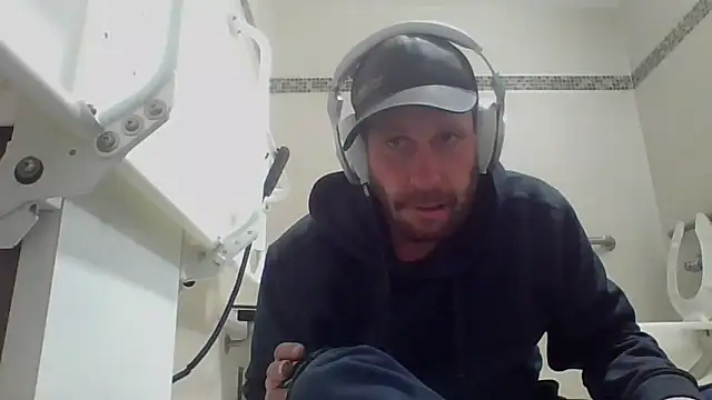 axelongshaft69 online show from March 7, 11:24 pm