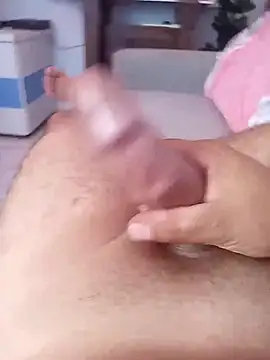 Snapshot of Malubrotudo chatting on March 3, 7:53 pm Malubrotudo online show from March 3, 7:53 pm