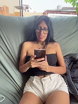 AleFantasy0001 online show from March 20, 8:25 pm