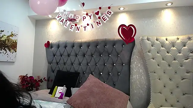 Melodi Roux online show from February 18, 4:26 pm