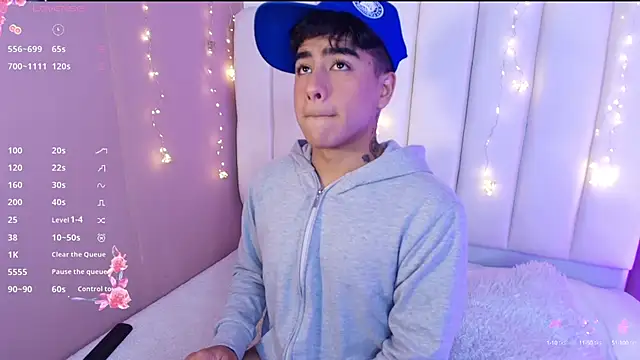 kiing azahell online show from March 15, 5:19 am