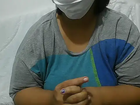 Queen of boobs01 online show from January 8, 5:48 pm