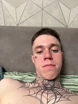 Snapshot of adolf_loo chatting on December 20, 11:58 pm adolf loo online show from December 20, 11:58 pm