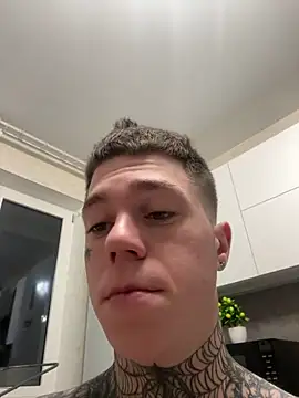 Snapshot of adolf_loo chatting on December 23, 6:48 pm adolf loo online show from December 23, 6:48 pm