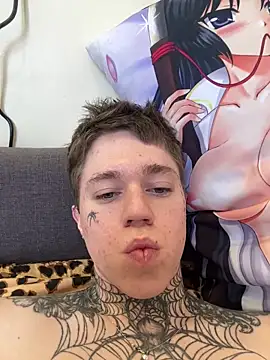 Snapshot of adolf_loo chatting on April 22, 1:12 pm adolf loo online show from April 22, 1:12 pm