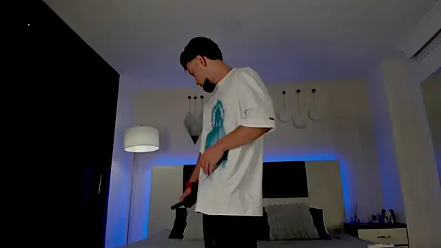 MattDevon online show from January 6, 4:49 am