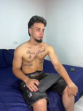 MattDevon online show from July 3, 11:00 pm